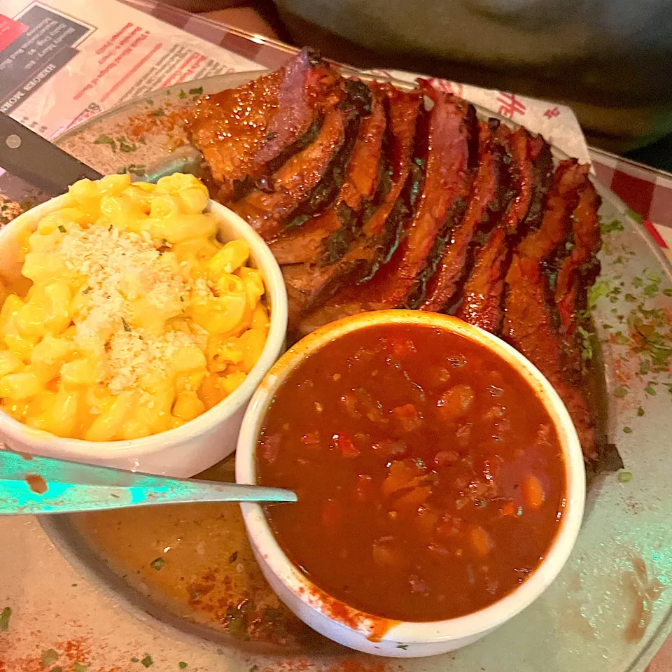 Brisket, mac&cheese, & baked beans|🌺IAnneさん