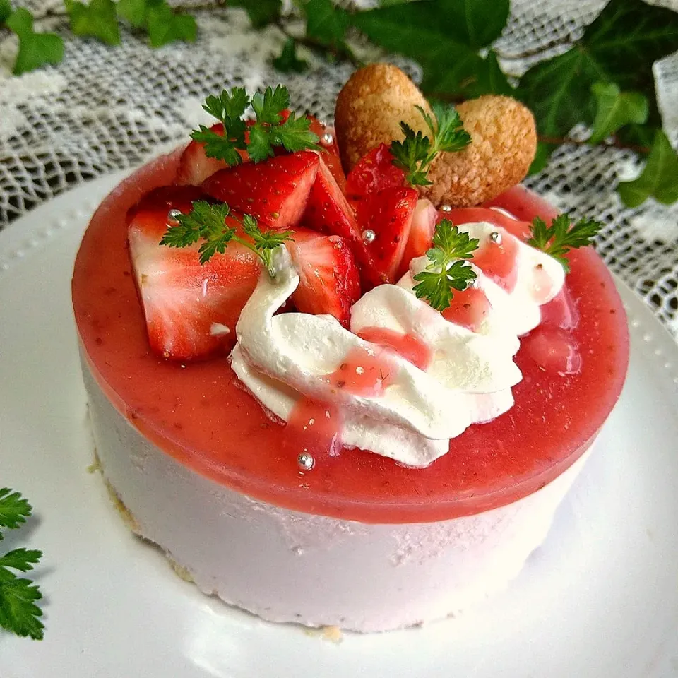 苺のムースケーキ🍓💕|とまと🍅さん