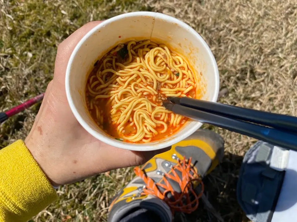 山頂のカップ麺|麻紀子さん