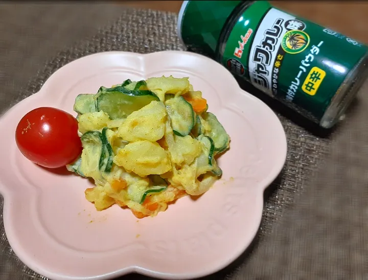 新じゃがでカレー風味ポテサラ🥔|びせんさん