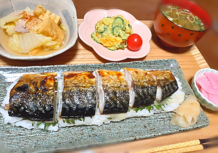 焼き鯖寿司定食🍃