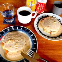 マカダミアソースのパンケーキで朝食🍴
