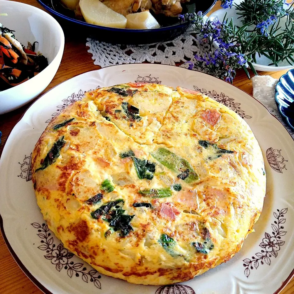 小粒新じゃが入り〜の
スパニッシュオムレツ|とまと🍅さん