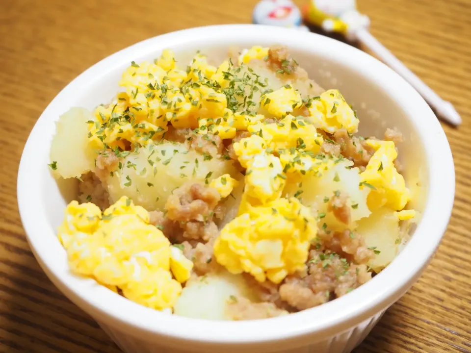 簡単コロッケ風【そぼろ丼リメイク】|こあらパパ🐨さん