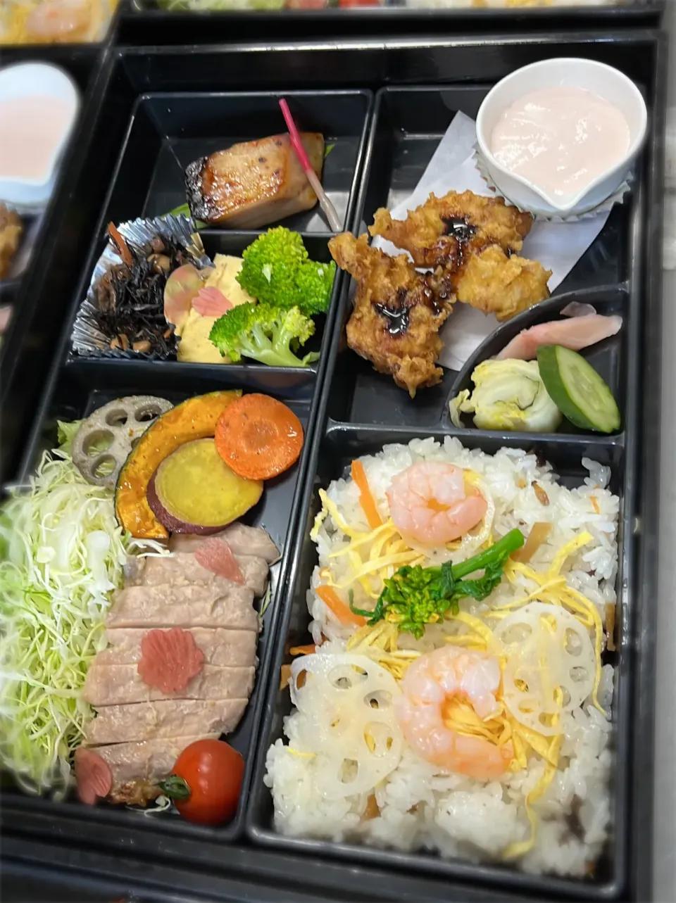 お花見弁当|料理長さん