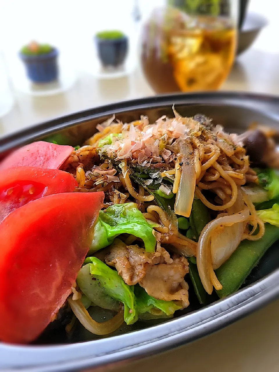 焼きそば日和
3月22日 快晴の横浜
　お花見には最高の空
おうちでお花見気分の焼きそば|みるくここあさん