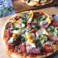 【ベーコンと茹でたまごのピザ🍕ホエイ生地】deWBC優勝おめでとう🎉🎉