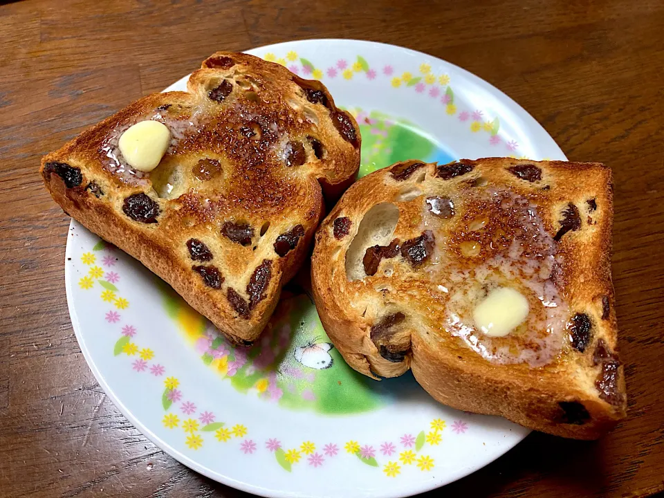 ぶどうパン|はっちぃさん