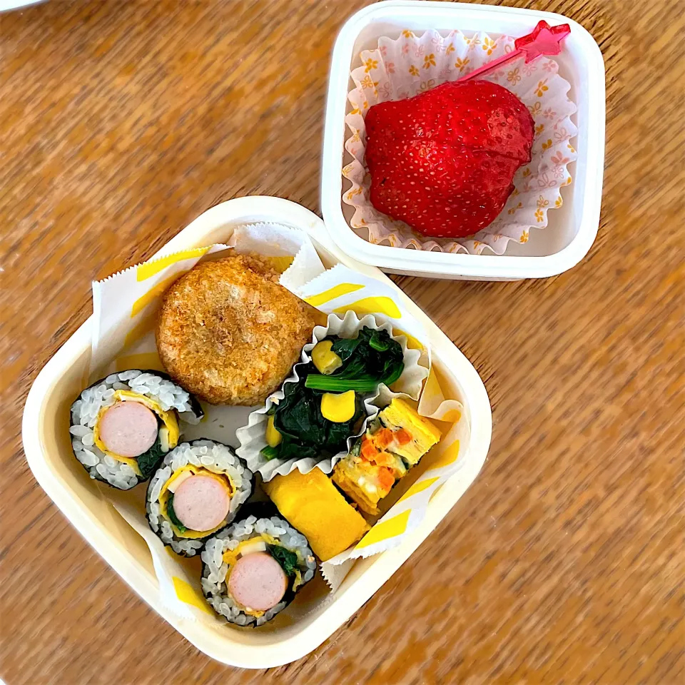 かみきれーる手巻キッズで ソーセージのり巻き弁当|ふうりんさん