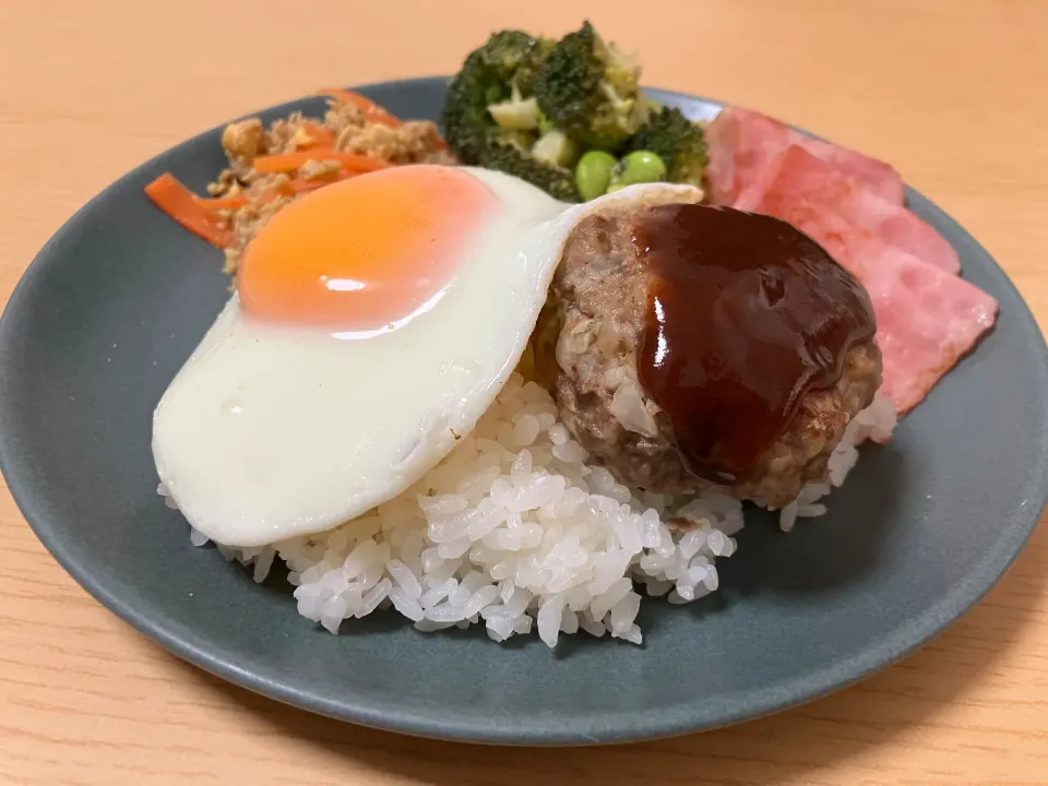 お昼ごはん🍳🍴|ちゃっちゃんさん