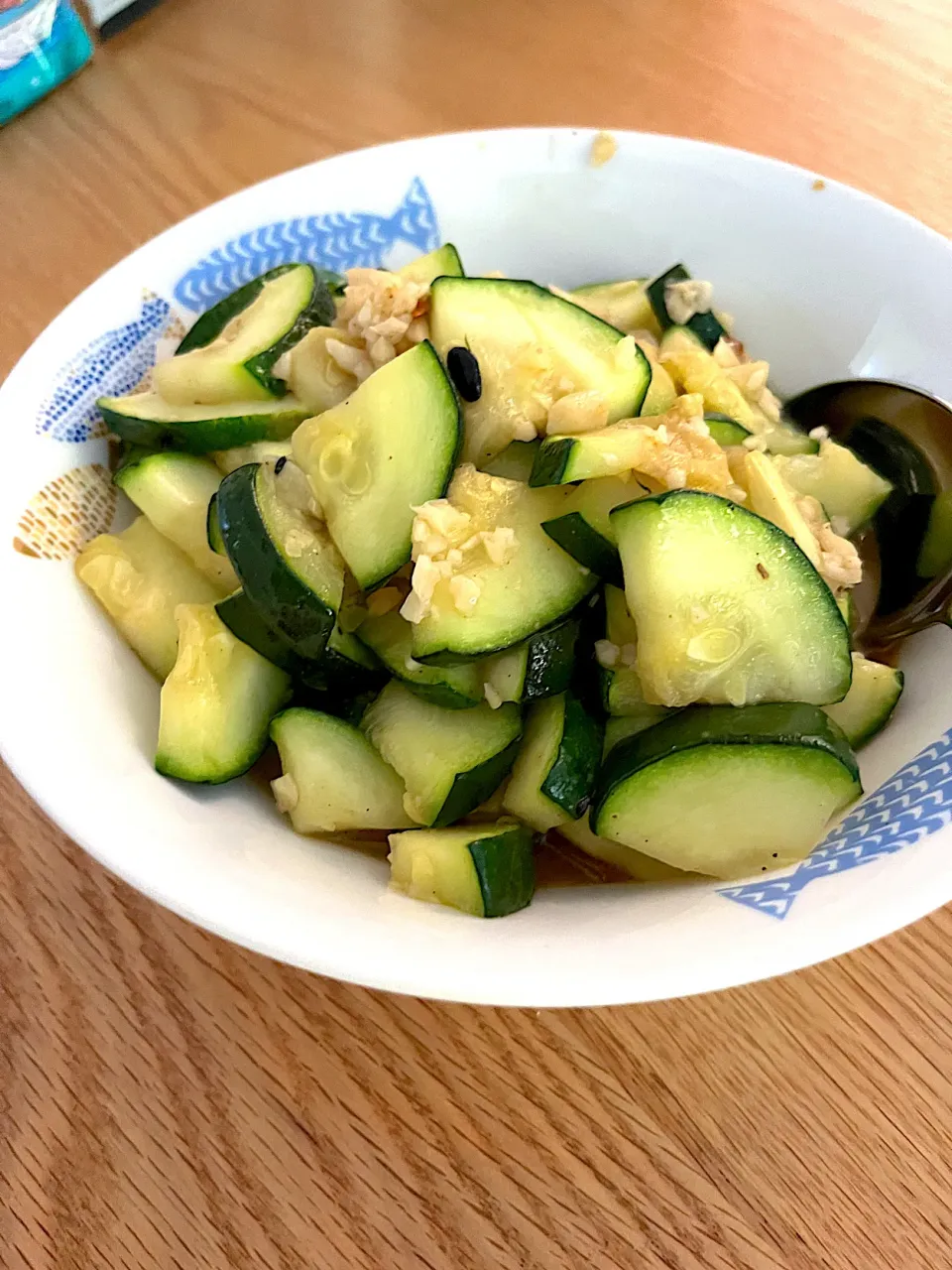 Stir fried zucchini w garlic|Florrieさん