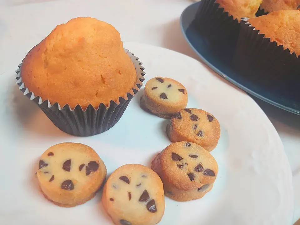 マドレーヌとチョコチップクッキー|naoさん