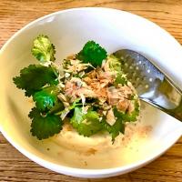 パクチーの湯葉豆腐で晩酌スタート