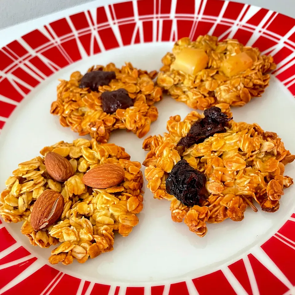 Snapdishの料理写真:りさこさんの料理 オートミールクッキー🥣🍪|りさこさん