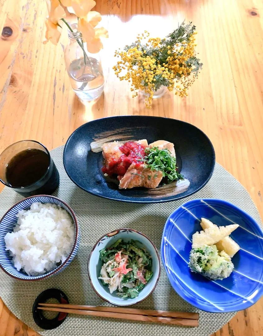 Snapdishの料理写真:今夜の夕飯🍴|みきやんさん