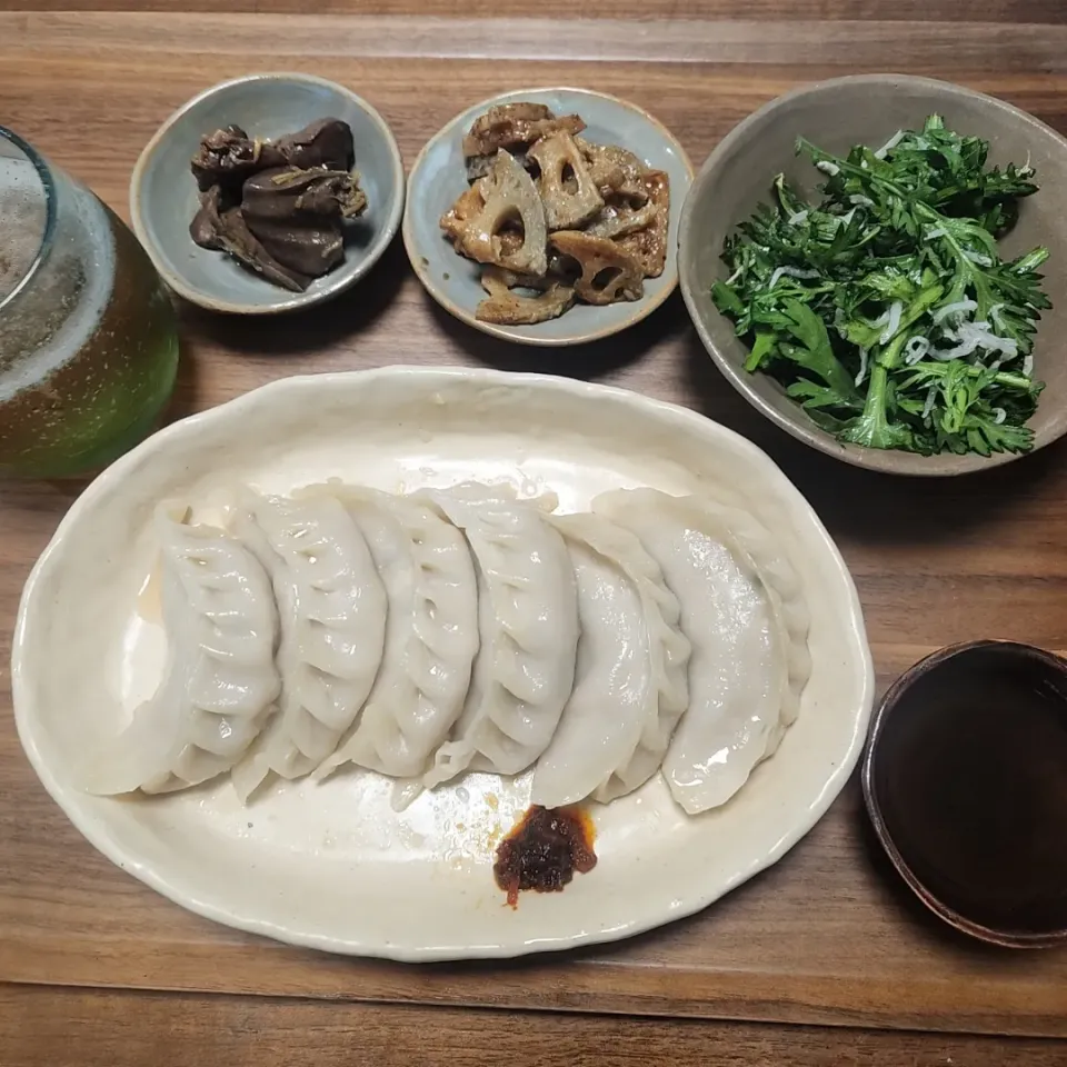 20230323
蘭々酒家の餃子
春菊とジャコのサラダ
蓮根のバルサミコ炒め
鶏レバーの時雨煮|noccoさん