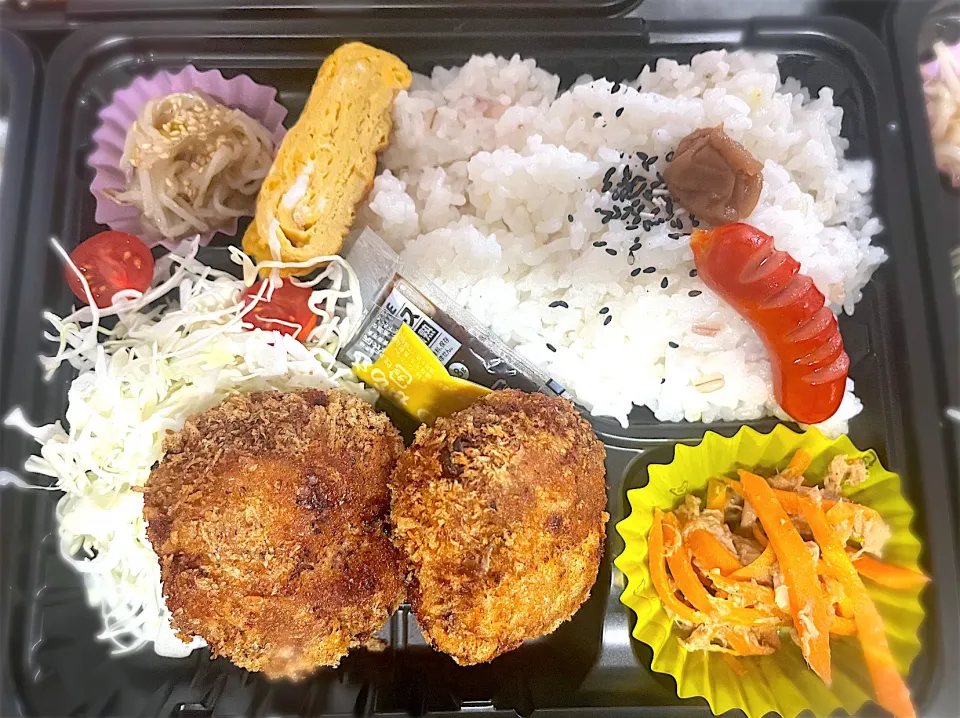 Snapdishの料理写真:春キャベツのミンチカツ|Keiko.Kanzakiさん