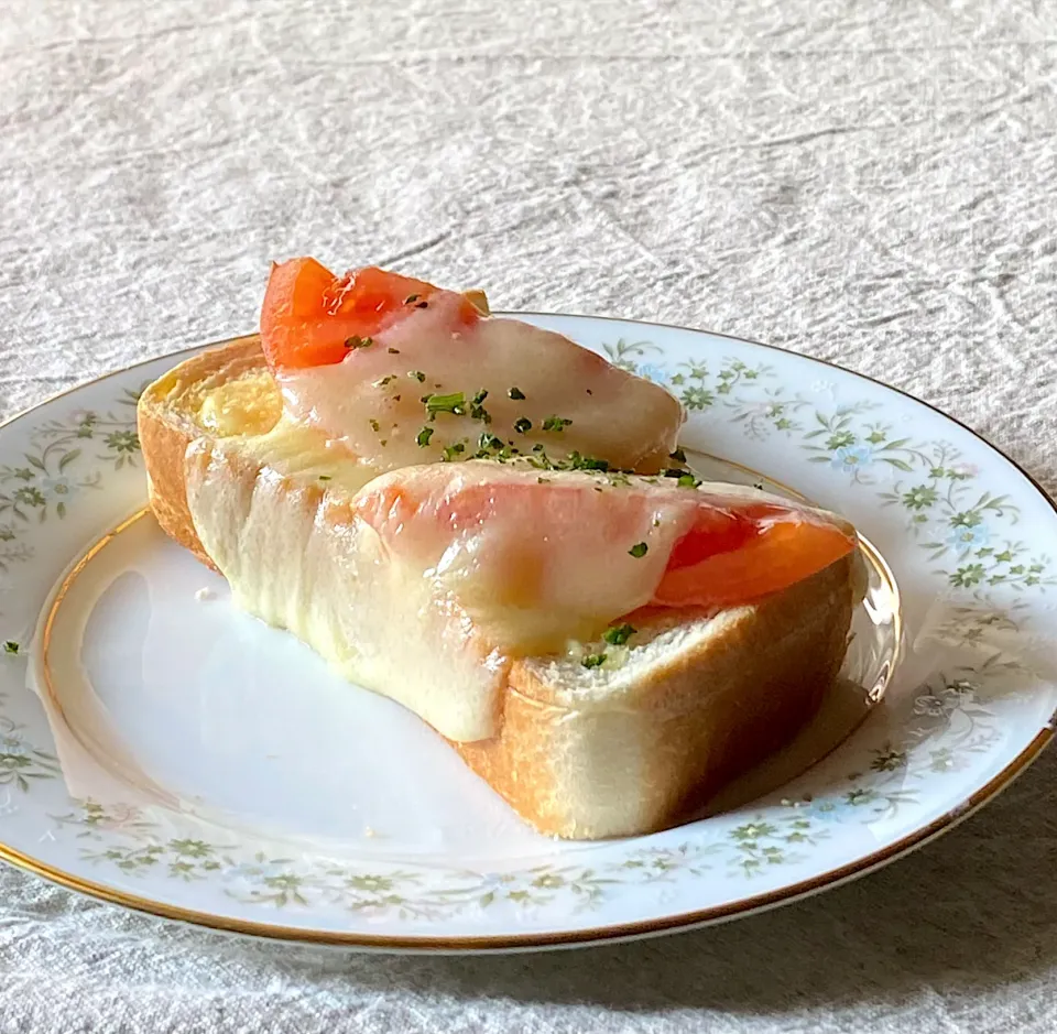 トマトトースト|かっちゃん杉さん