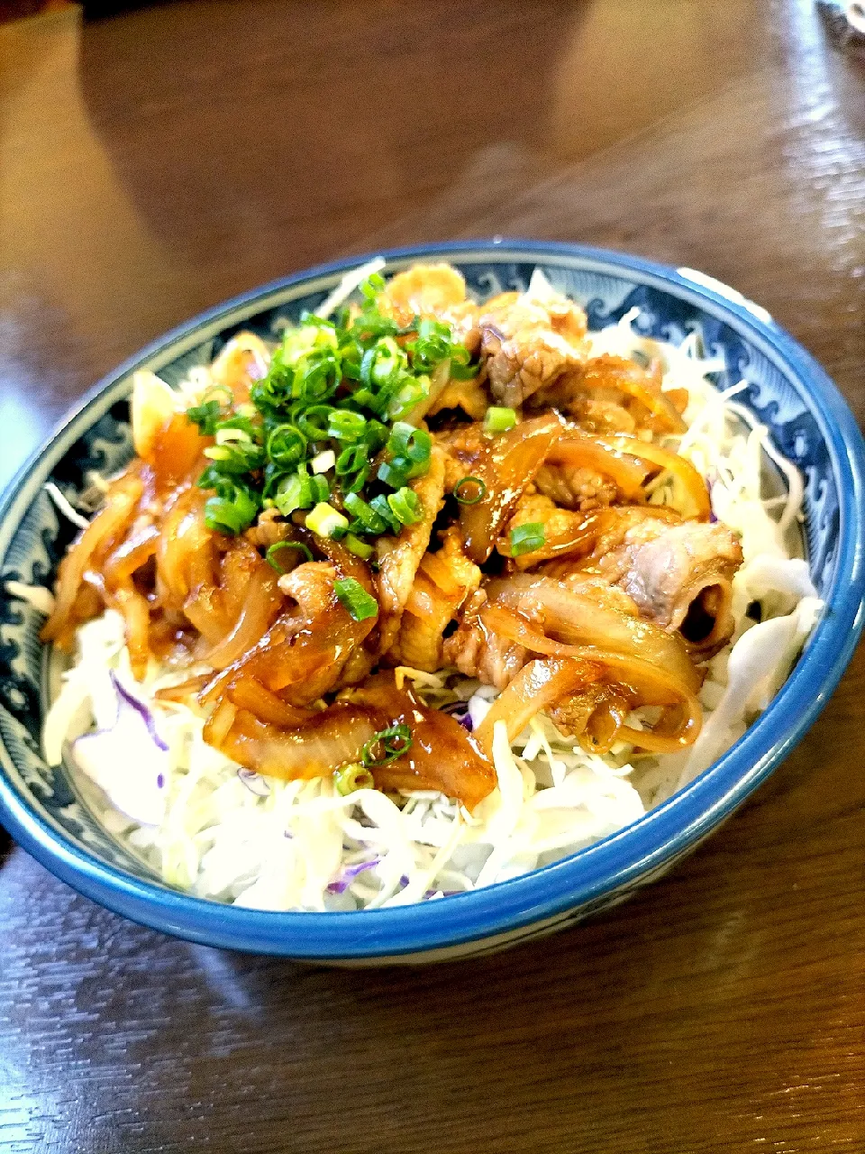 実家近所のラーメン屋の焼肉丼|nozobuuさん