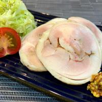 レモンペッパー鶏ハムとザワークラウト