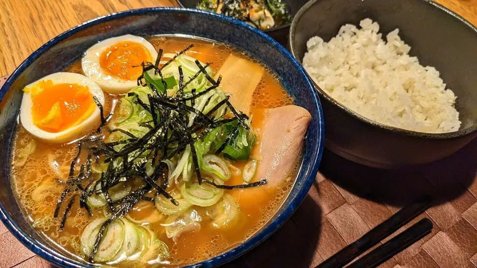 つるつる麺の和歌山ラーメン|まみさん