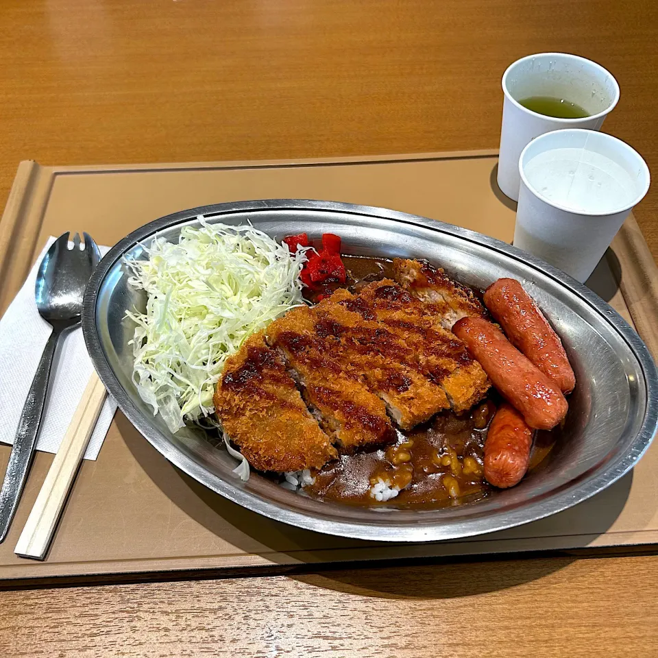 カレーのチャンピオン😋|すかラインさん