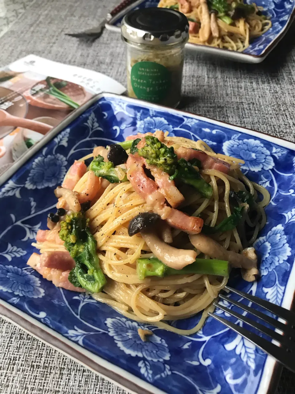 【青切り塩たんかん】de菜の花とベーコンのクリームパスタ|まなまな♡さん