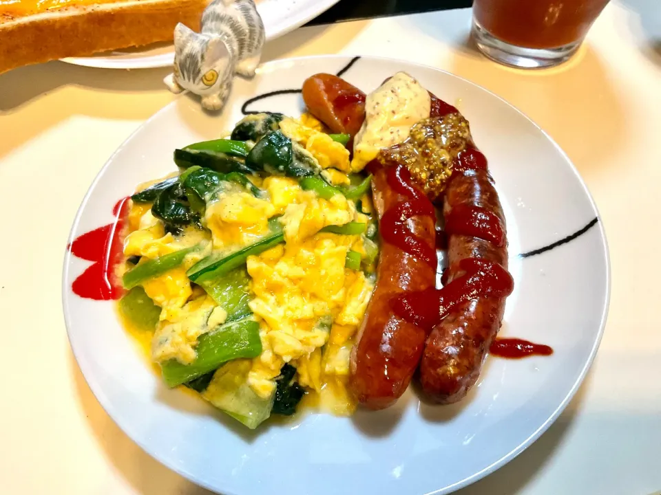 小松菜🥬の玉子焼き🍳とレモンハーブ🍋とチョリソー🌶のソーセージで朝ごはん|Takeshi  Nagakiさん