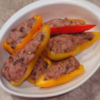 ピーマンの肉詰め(みじん切りマッシュルーム入り豚挽肉オイスターソース味付)