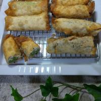 アスパラと豚ひき肉の春巻き