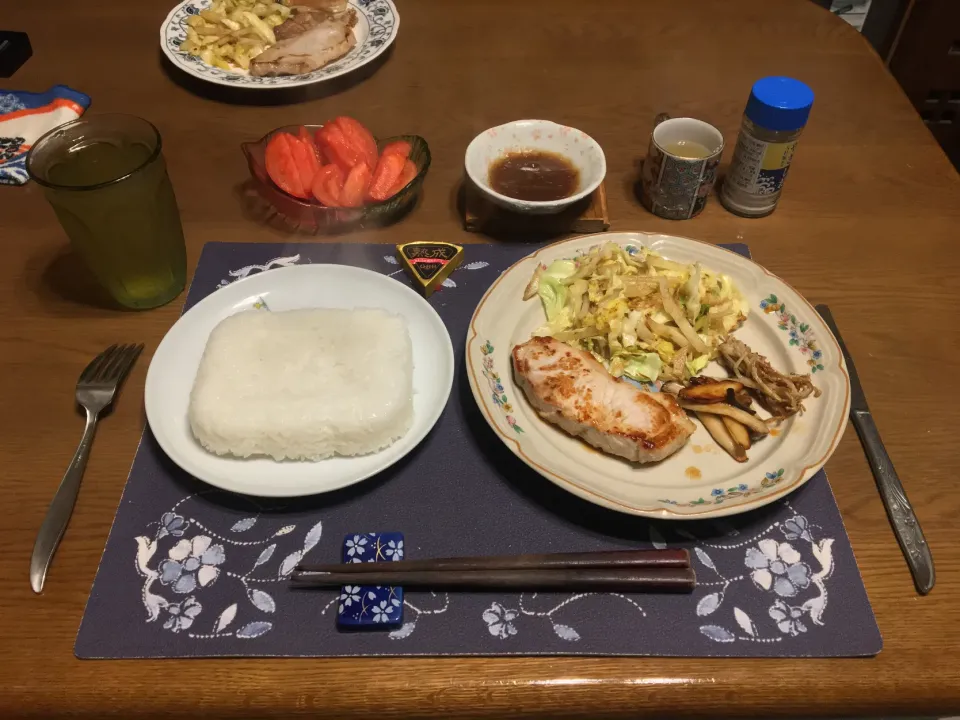 アメリカンポークのポークソテーと野菜のソテー(夕飯)|enarinさん