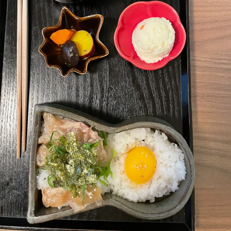 真鯛胡麻だれ丼|るみおんさん