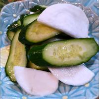 きゅうりとカブの浅漬け