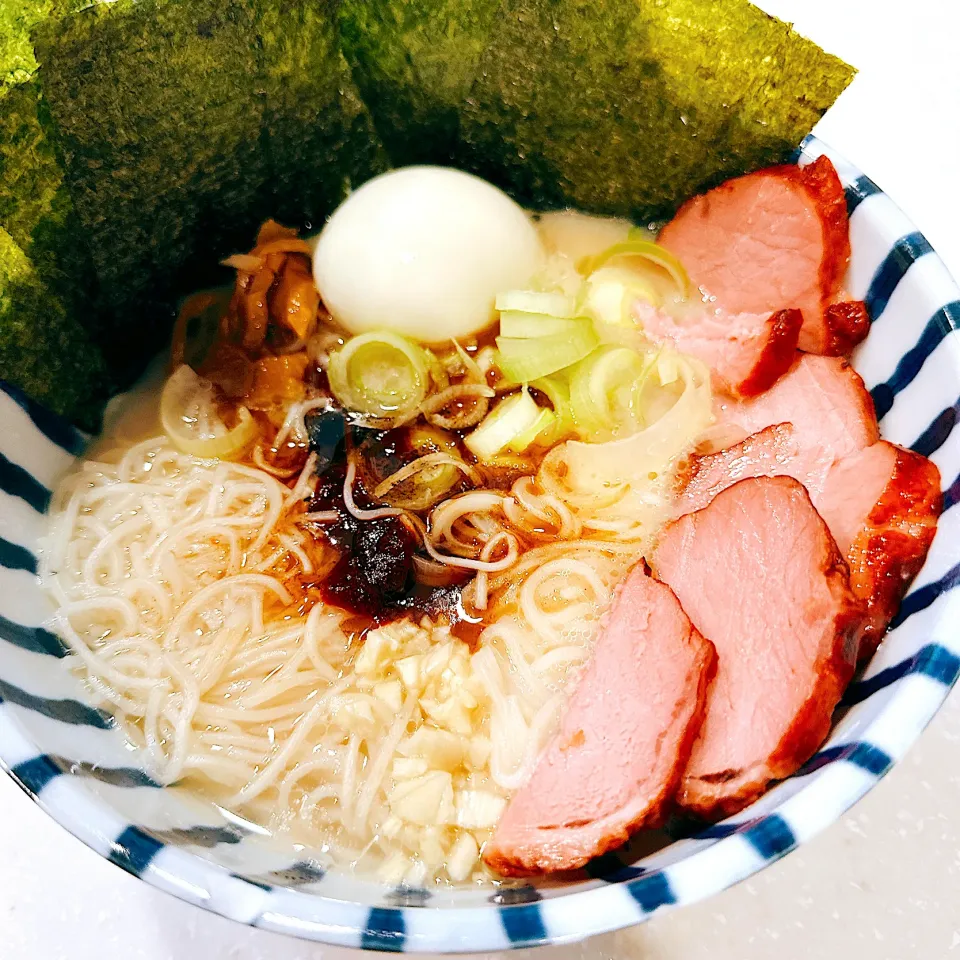 博多豚骨チャーシュー麺|まるちゃんさん