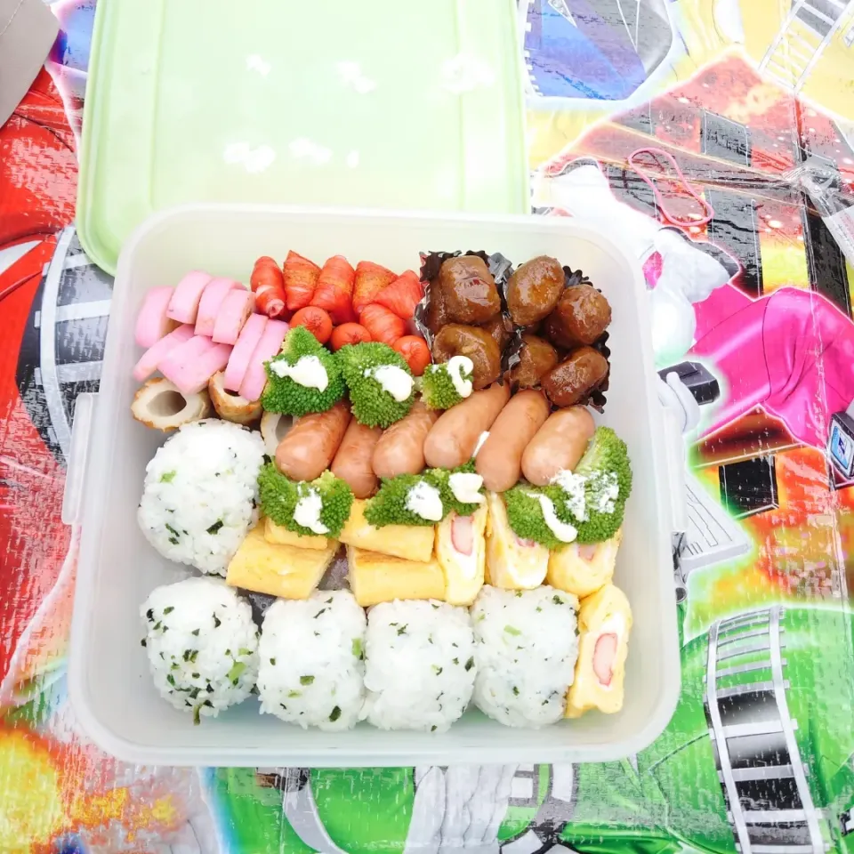 Snapdishの料理写真:お花見弁当🌸。
2023年3月25日（土）。|ママちんさん