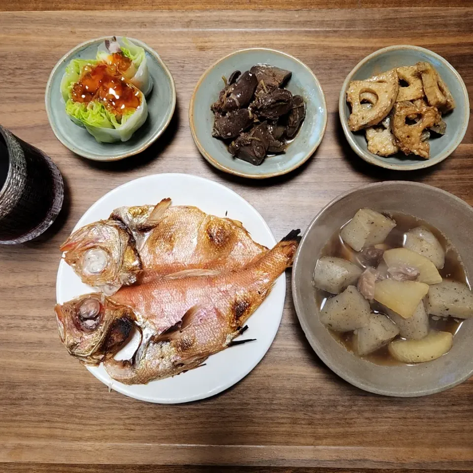 20230326
金目鯛の開き
すじこん大根
鰯の酢漬けの生春巻
鶏レバーの時雨煮
蓮根の金平|noccoさん