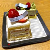 ショートケーキとピシターシュ