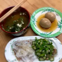 ゆで卵、味噌汁にイカおくらです！|ワタベさん