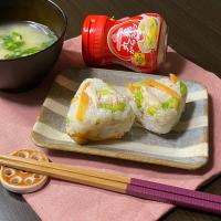 春キャベツと蒸し鶏のおにぎり