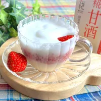 甘酒いちごラテ🍓