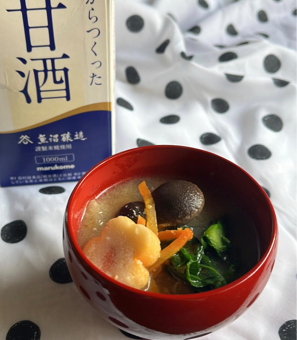 具沢山の甘酒味噌汁