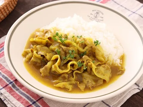 ルウ不要！豚たまカレー|ヤマサ醤油公式アカウントさん