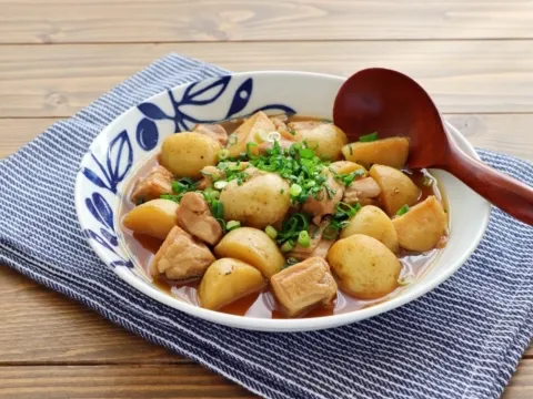 新じゃがチキンの甘辛煮|ヤマサ醤油公式アカウントさん