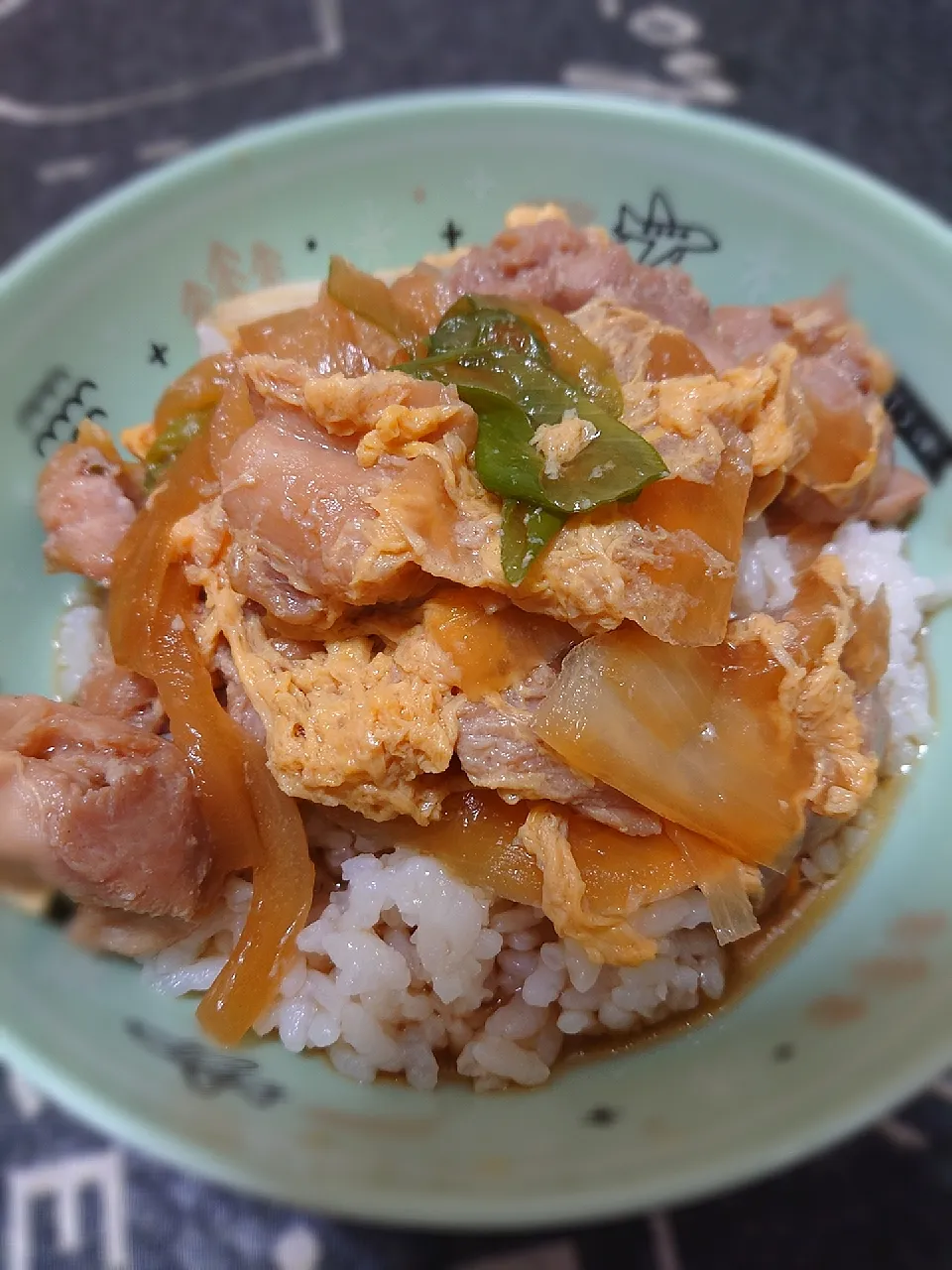 親子丼🐔🐣🍚|まなみさん