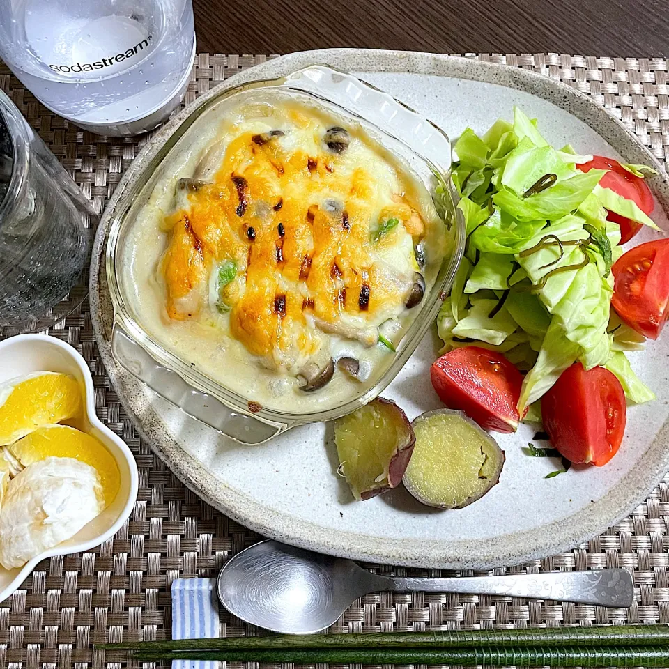 3/27晩ご飯：サーモンとアボカドのグラタン|ななみんさん