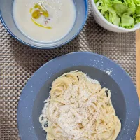 Snapdishの料理写真:カチョエペペと蕪のポタージュ|たかさん