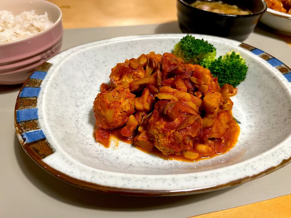 鶏団子と舞茸のトマト煮|かなっぺさん