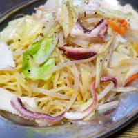 パパ作👨ヤリイカたっぷり塩焼きそば
