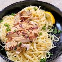 Snapdishの料理写真:Grilled Lemon Chicken Pasta|Culinary Laneさん