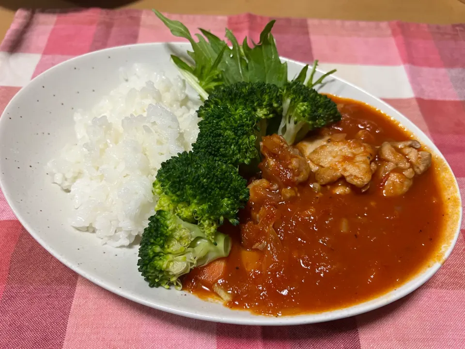 カフェ風チキンのトマト煮|ハルのただ飯さん